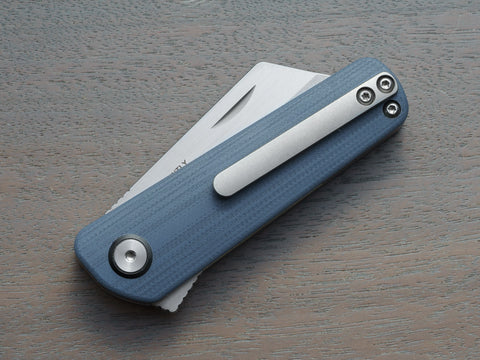 Gray pocket knife with clip