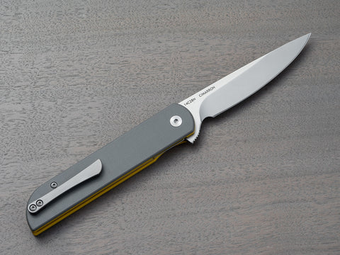 Finch Cimmaron - a unique folding knife with gray and yellow handle